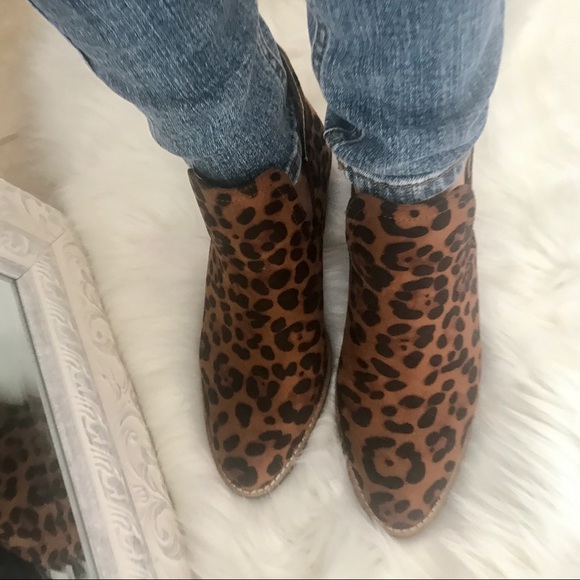 LAST 2 WILL NOT restock!! Leopard Block Heel Boot - Picture 4 of 8